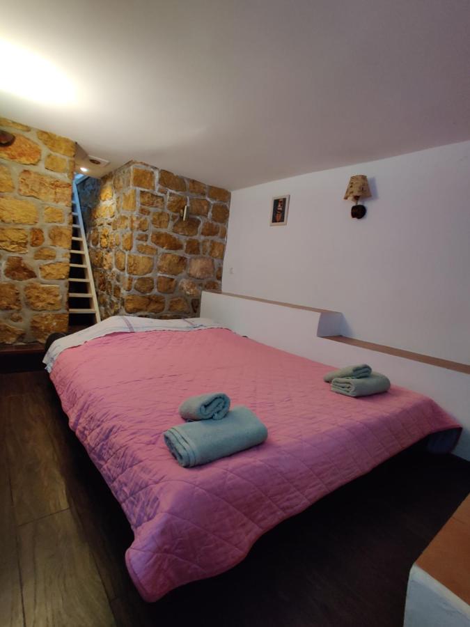 伊兹拉Marilia House公寓 外观 照片